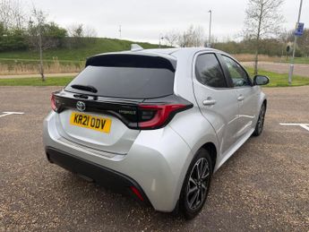 Toyota Yaris 1.5 VVT-h Design E-CVT Euro 6 (s/s) 5dr
