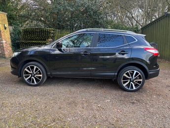 Nissan Qashqai 1.2 DIG-T Tekna XTRON 2WD Euro 5 (s/s) 5dr