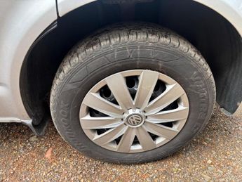 Volkswagen Transporter Shuttle 2.0 TD T30 SE DSG L3 H1 4dr