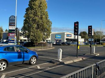 Mercedes-Benz C Class 1.6 C180K BlueEfficiency Sport Saloon 4dr Petrol Auto Euro 4 (15