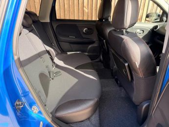 Nissan Note 1.6 16V Tekna Auto Euro 5 5dr