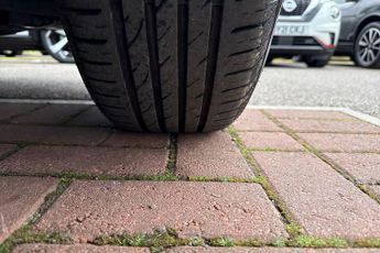 Nissan Juke 1.6 Hybrid (143ps) N-Connecta