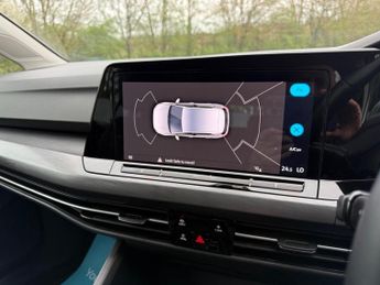 Volkswagen Golf 1.5 eTSI MHEV Style DSG Euro 6 (s/s) 5dr