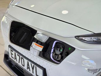 Hyundai KONA 39kWh SE Auto 5dr (10.5kW Charger)
