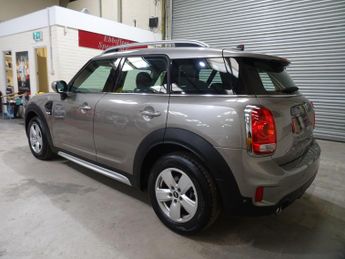 MINI Countryman 1.5 Cooper Classic Steptronic Euro 6 (s/s) 5dr