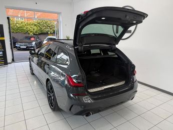 BMW 3 Series 2.0 330e 12kWh M Sport Pro Edition Touring Auto Euro 6 (s/s) 5dr