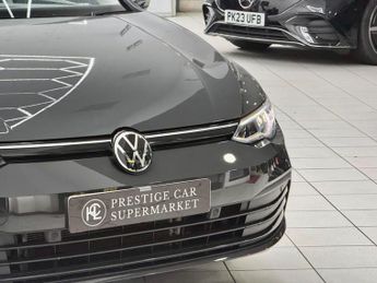 Volkswagen Golf 1.5 eTSI MHEV Life DSG Euro 6 (s/s) 5dr
