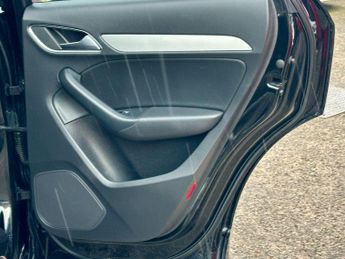 Audi Q3 2.0 TDI S line S Tronic quattro Euro 5 (s/s) 5dr