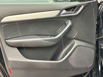 Audi Q3 2.0 TDI S line S Tronic quattro Euro 5 (s/s) 5dr