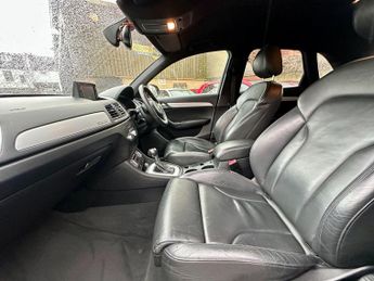 Audi Q3 2.0 TDI S line S Tronic quattro Euro 5 (s/s) 5dr