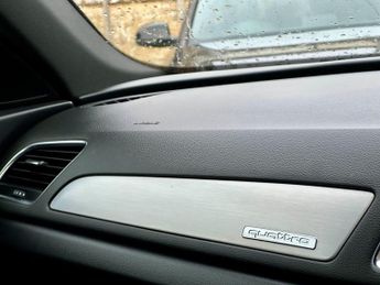 Audi Q3 2.0 TDI S line S Tronic quattro Euro 5 (s/s) 5dr