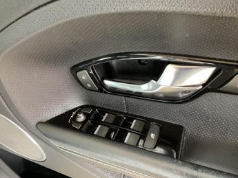 Land Rover Range Rover Evoque 2.2 SD4 Dynamic Auto 4WD Euro 5 5dr