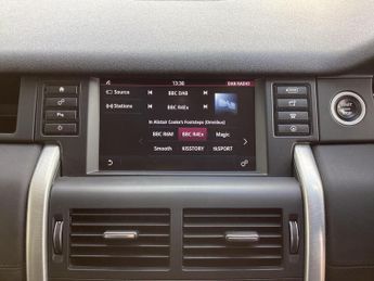 Land Rover Discovery Sport 2.0 TD4 SE Tech Auto 4WD Euro 6 (s/s) 5dr