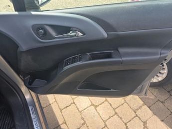 Vauxhall Meriva 1.7 CDTi SE Auto Euro 5 5dr