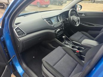 Hyundai TUCSON 2.0 CRDi SE Nav Auto 4WD Euro 6 5dr