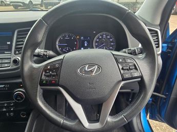 Hyundai TUCSON 2.0 CRDi SE Nav Auto 4WD Euro 6 5dr