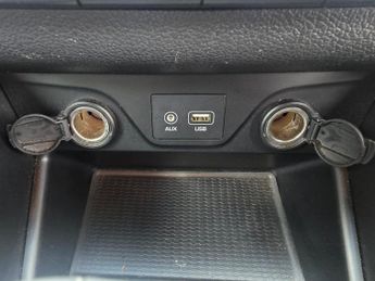 Hyundai TUCSON 2.0 CRDi SE Nav Auto 4WD Euro 6 5dr