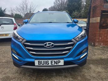 Hyundai TUCSON 2.0 CRDi SE Nav Auto 4WD Euro 6 5dr