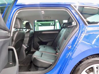 Skoda Superb 2.0 TDI SE L Executive DSG Euro 6 (s/s) 5dr