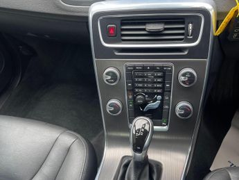 Volvo S60 1.6 D2 SE Powershift Euro 5 (s/s) 4dr