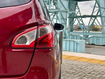 Nissan Qashqai+2 2.0 dCi n-tec Auto 4WD Euro 5 5dr