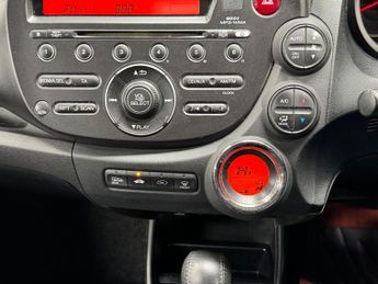 Honda Jazz 1.4 i-VTEC ES Plus CVT Euro 5 5dr