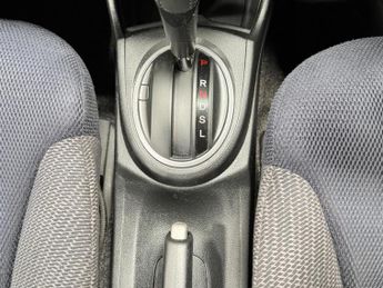 Honda Jazz 1.4 i-VTEC ES Plus CVT Euro 5 5dr