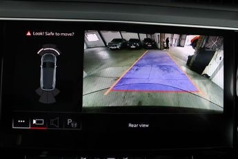 Audi e-tron 50 Technik Auto quattro 5dr 71.2kWh