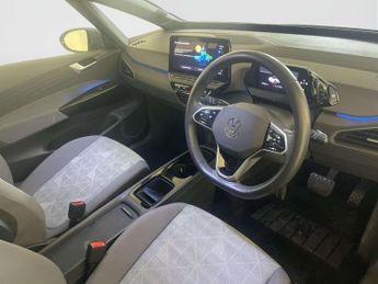 Volkswagen ID.3 Pro 58kWh Life Hatchback 5dr Electric Auto (145 ps)
