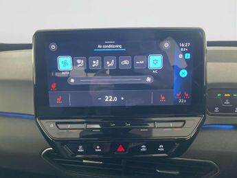 Volkswagen ID.3 Pro 58kWh Life Hatchback 5dr Electric Auto (145 ps)