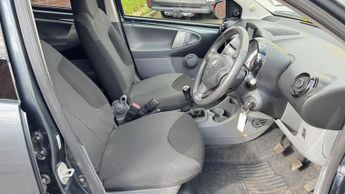 Toyota AYGO 1.0 VVT-i Go Euro 5 5dr