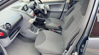 Toyota AYGO 1.0 VVT-i Go Euro 5 5dr