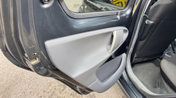 Toyota AYGO 1.0 VVT-i Go Euro 5 5dr