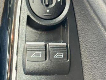 Ford Fiesta 1.0T EcoBoost Zetec Euro 6 (s/s) 5dr