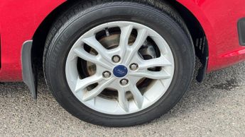Ford Fiesta 1.0T EcoBoost Zetec Euro 6 (s/s) 5dr