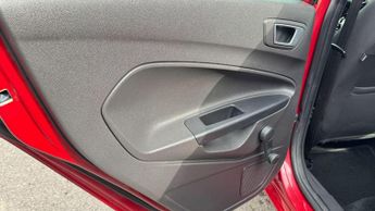 Ford Fiesta 1.0T EcoBoost Zetec Euro 6 (s/s) 5dr