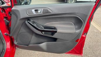 Ford Fiesta 1.0T EcoBoost Zetec Euro 6 (s/s) 5dr