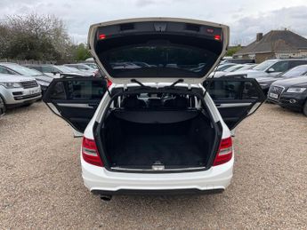 Mercedes-Benz C Class 1.8 C250 BlueEfficiency AMG Sport G-Tronic+ Euro 5 (s/s) 5dr