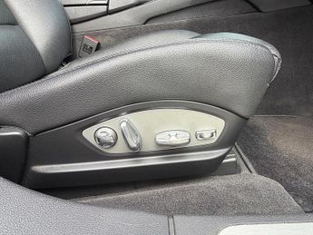 Porsche Panamera 3.0D V6 Hatchback 5dr Diesel TiptronicS Euro 5 (s/s) (250 ps)