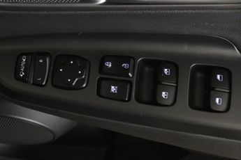 Hyundai KONA 64kWh Premium SE Auto 5dr (7kW Charger)