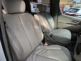 Nissan Elgrand 3.5 Rider Autech 8 Seater