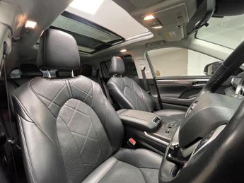 Toyota Highlander 2.5 VVT-h Excel Premium SUV 5dr Petrol Hybrid CVT 4WD Euro 6 (s/