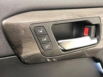 Toyota Highlander 2.5 VVT-h Excel Premium SUV 5dr Petrol Hybrid CVT 4WD Euro 6 (s/