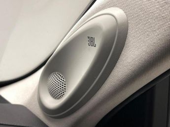 Toyota Highlander 2.5 VVT-h Excel Premium SUV 5dr Petrol Hybrid CVT 4WD Euro 6 (s/