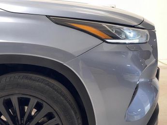 Toyota Highlander 2.5 VVT-h Excel Premium SUV 5dr Petrol Hybrid CVT 4WD Euro 6 (s/