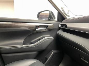 Toyota Highlander 2.5 VVT-h Excel Premium SUV 5dr Petrol Hybrid CVT 4WD Euro 6 (s/