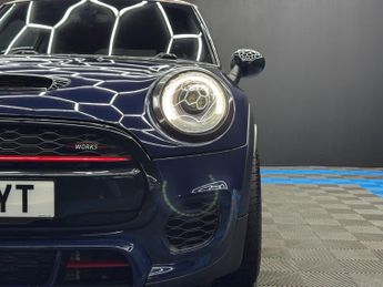 MINI Hatch 2.0 John Cooper Works Auto Euro 6 (s/s) 3dr