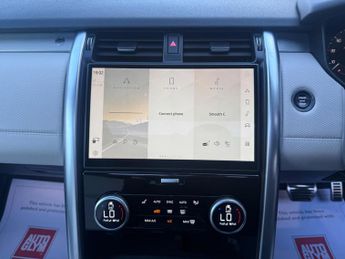 Land Rover Discovery 3.0 D300 MHEV R-Dynamic SE Auto 4WD Euro 6 (s/s) 5dr