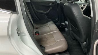 Peugeot 2008 1.2 PureTech Feline EAT Euro 6 (s/s) 5dr (Calima)