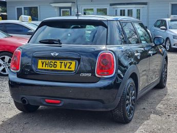 MINI Hatch 1.5 Cooper Euro 6 (s/s) 5dr